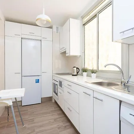 Live Medano England Apartman *