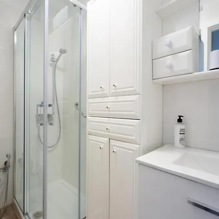 Live Medano England Apartment